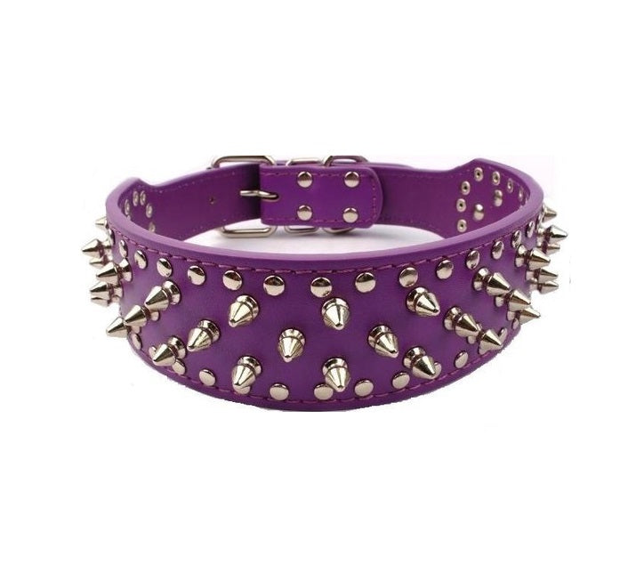 Halsband paars met spikes en studs